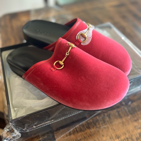 NEW Gucci raspberry velvet mule - Picture 6 of 7
